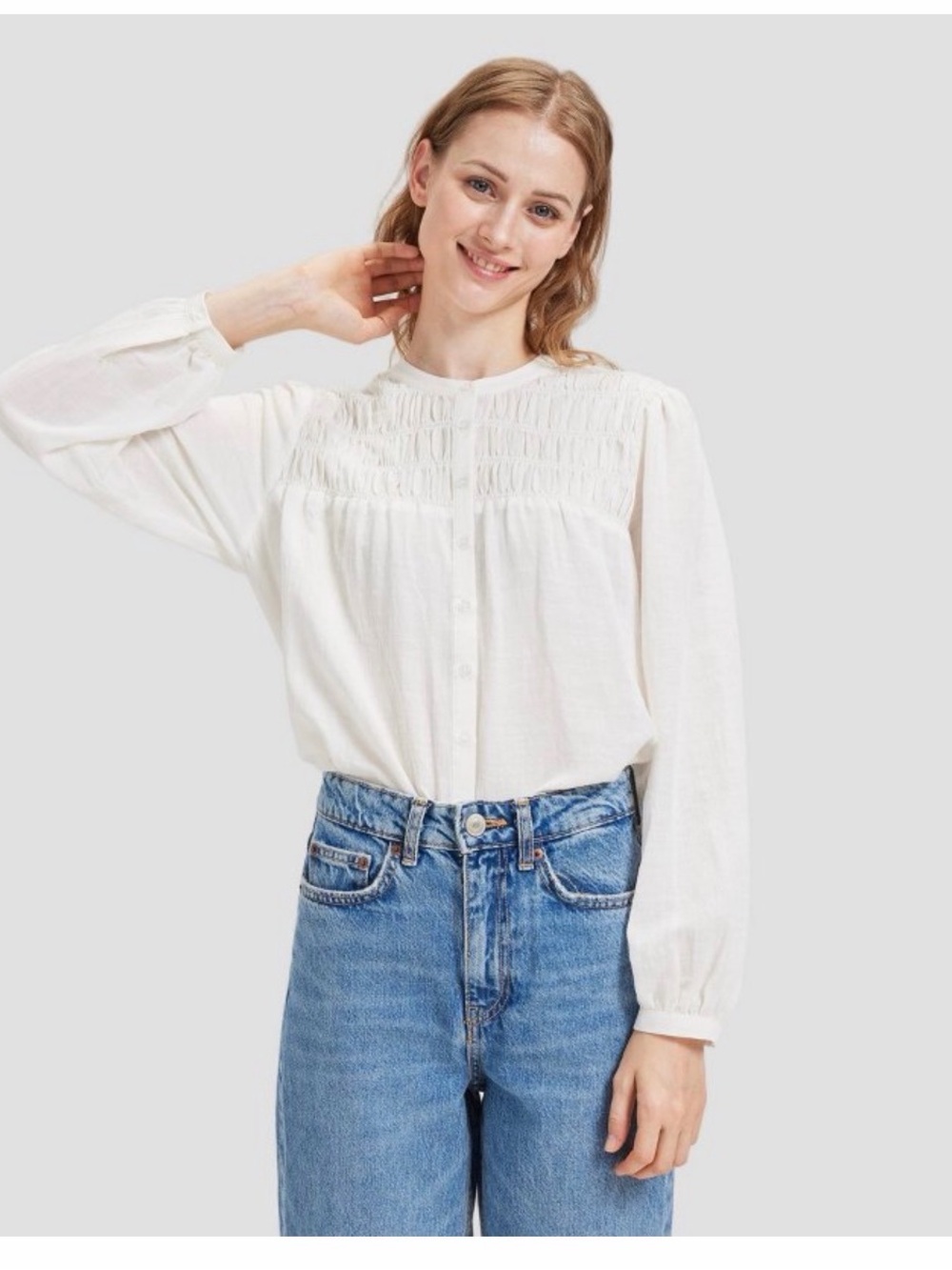 Women's Long Sleeve Button-Down Shirt -
Universal Thread™ Ivory XS